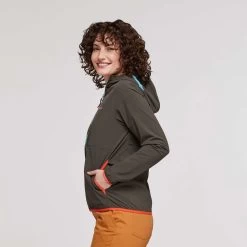 Cotopaxi Women's Vuelta Performance Windbreaker Jacket - Iron 17 Cotopaxi Women's Vuelta Performance Windbreaker Jacket - Iron -Sportswear Sales Store 1200x1200 png S23 W Vuelta Performance Windbreaker Iron 3