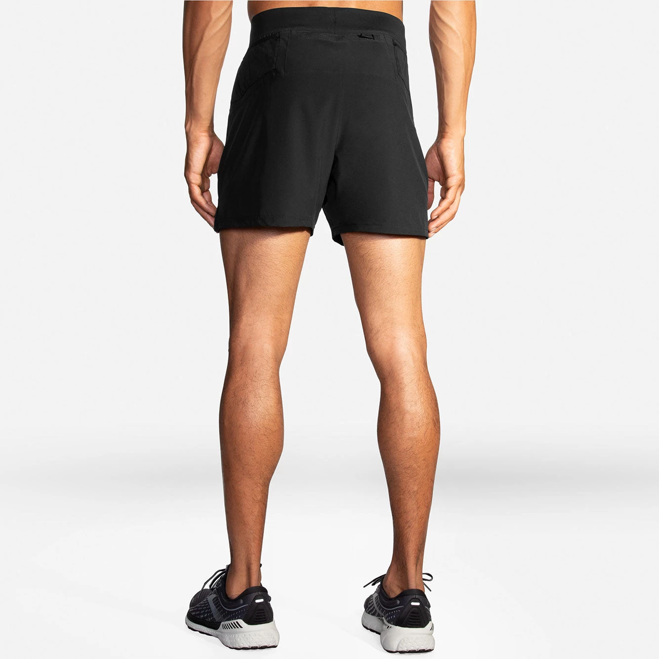 BROOKS Men's Sherpa 5" Short - Black 4 BROOKS Men's Sherpa 5" Short - Black - Image 4