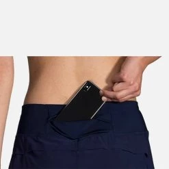 BROOKS Women's Chaser 7" Short - Navy 12 BROOKS Women's Chaser 7" Short - Navy -Sportswear Sales Store 221466 451 D2 Chaser 7in Short CF F21