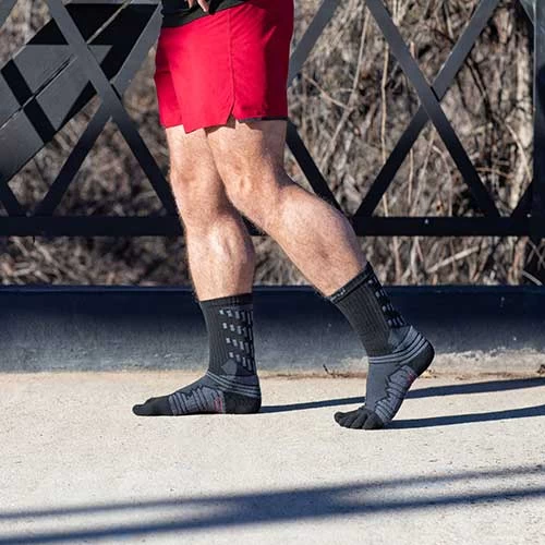 Injinji Men's Ultra Run Crew Sock - Obsidian 4 Injinji Men's Ultra Run Crew Sock - Obsidian - Image 4