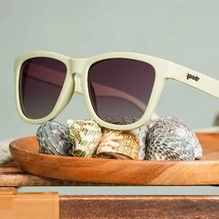 Goodr Dawn Of A New Sage -Sportswear Sales Store 4 DAWN OF A NEW SAGE Packaging f725064d bf9a 45ce bf11 34ece3d87b14