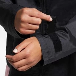 Women's Nike Essential Jacket - Black -Sportswear Sales Store CZ2851 010 PHSYM002 1