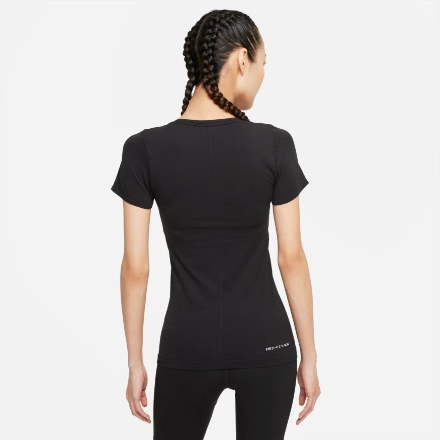 Women's Nike Dri-FIT ADV Seamless Short Sleeve Top - Black/Reflective Silver 2 Women's Nike Dri-FIT ADV Seamless Short Sleeve Top - Black/Reflective Silver - Image 2