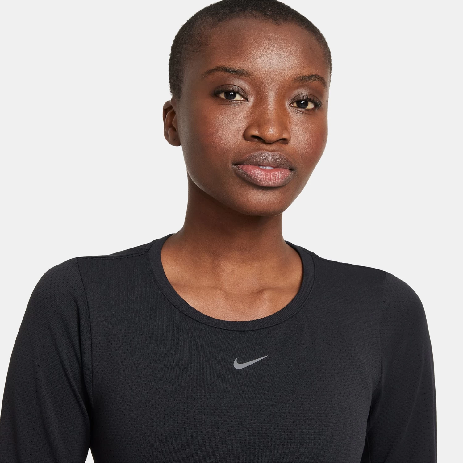 Women's Nike Dri-FIT ADV Seamless Long Sleeve Top - Black/Reflective Silver 4 Women's Nike Dri-FIT ADV Seamless Long Sleeve Top - Black/Reflective Silver - Image 4