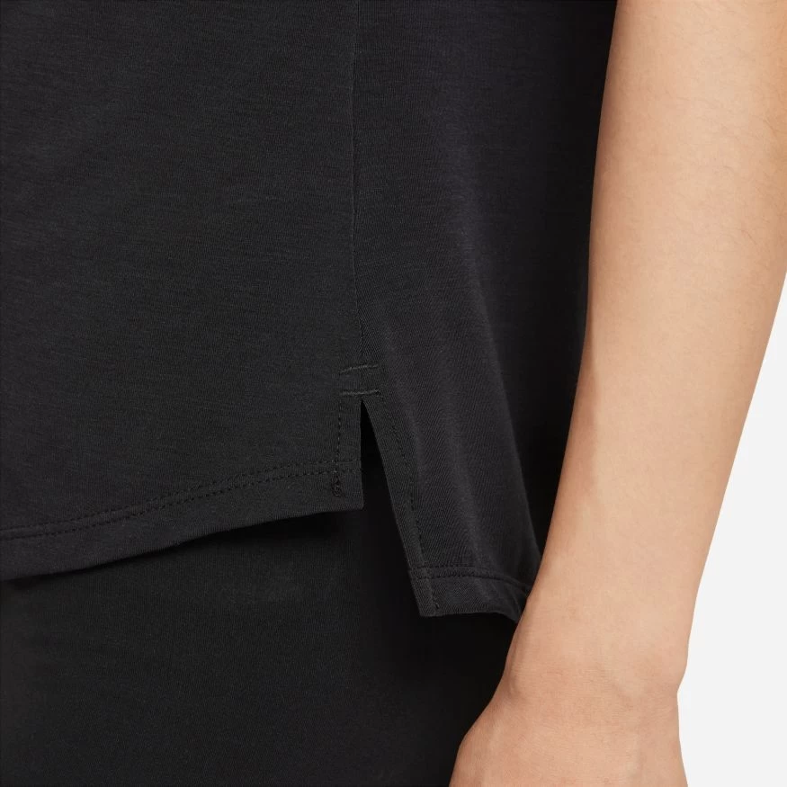 Women's Nike Dri-FIT One Luxe Short Sleeve Top - Black/Reflective Silver 4 Women's Nike Dri-FIT One Luxe Short Sleeve Top - Black/Reflective Silver - Image 4