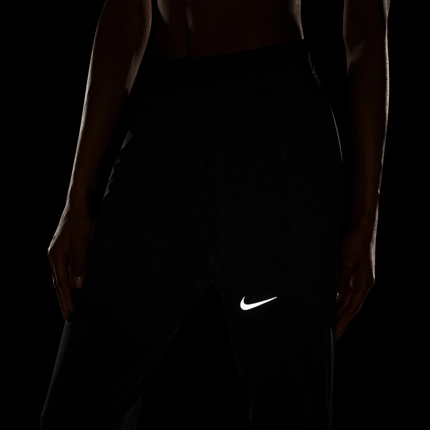 Women's Nike Therma-FIT Essential Running Pants - Black/Black/Reflective Silver 5 Women's Nike Therma-FIT Essential Running Pants - Black/Black/Reflective Silver - Image 5
