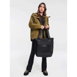 LOLE Lily Bag - Black Beauty 6 LOLE Lily Bag - Black Beauty -Sportswear Sales Store LAW0879 N101 2 1900x 65bffa4c c7d5 4262 82fb 4d20a49c3cfe