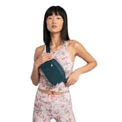 LOLE Jamie Belt Bag - Juniper -Sportswear Sales Store LAW0889 V786 2 1900x bc39a9d4 5d93 4b4d 877e 0731176c233b