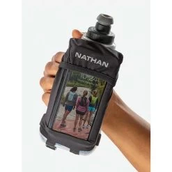 Nathan QuickSqueeze View Insulated 18oz - Black/Marine Blue 9 Nathan QuickSqueeze View Insulated 18oz - Black/Marine Blue -Sportswear Sales Store NS70380 00030 QuickSqueezeViewIns18oz onBody 1 1080x 73aeda5e 5a22 40d8 ae96 6ee032068a82