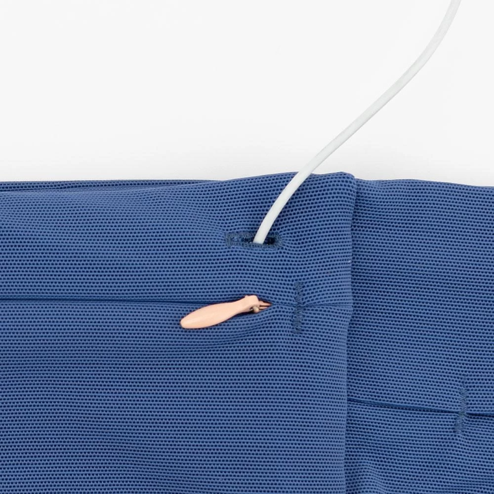 Nathan The Zipster Lite Training Waist Belt - True Navy/Rose Gold 3 Nathan The Zipster Lite Training Waist Belt - True Navy/Rose Gold - Image 3