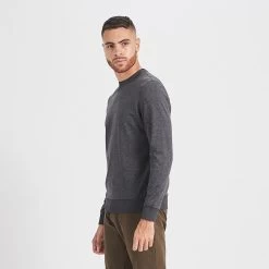 Vuori Men's Ponto Performance Crew - Charcoal Heather -Sportswear Sales Store V224HCC 2 update 800x fe7072f9 c3f0 4e70 b745 0100e9919568