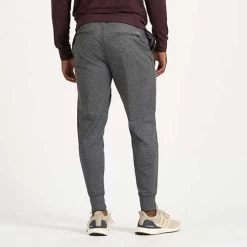 Vuori Men's Sunday Performance Jogger - Charcoal Heather -Sportswear Sales Store V416HCC 3 2048x e1e27082 5f6c 4677 87c6 a75100d32317