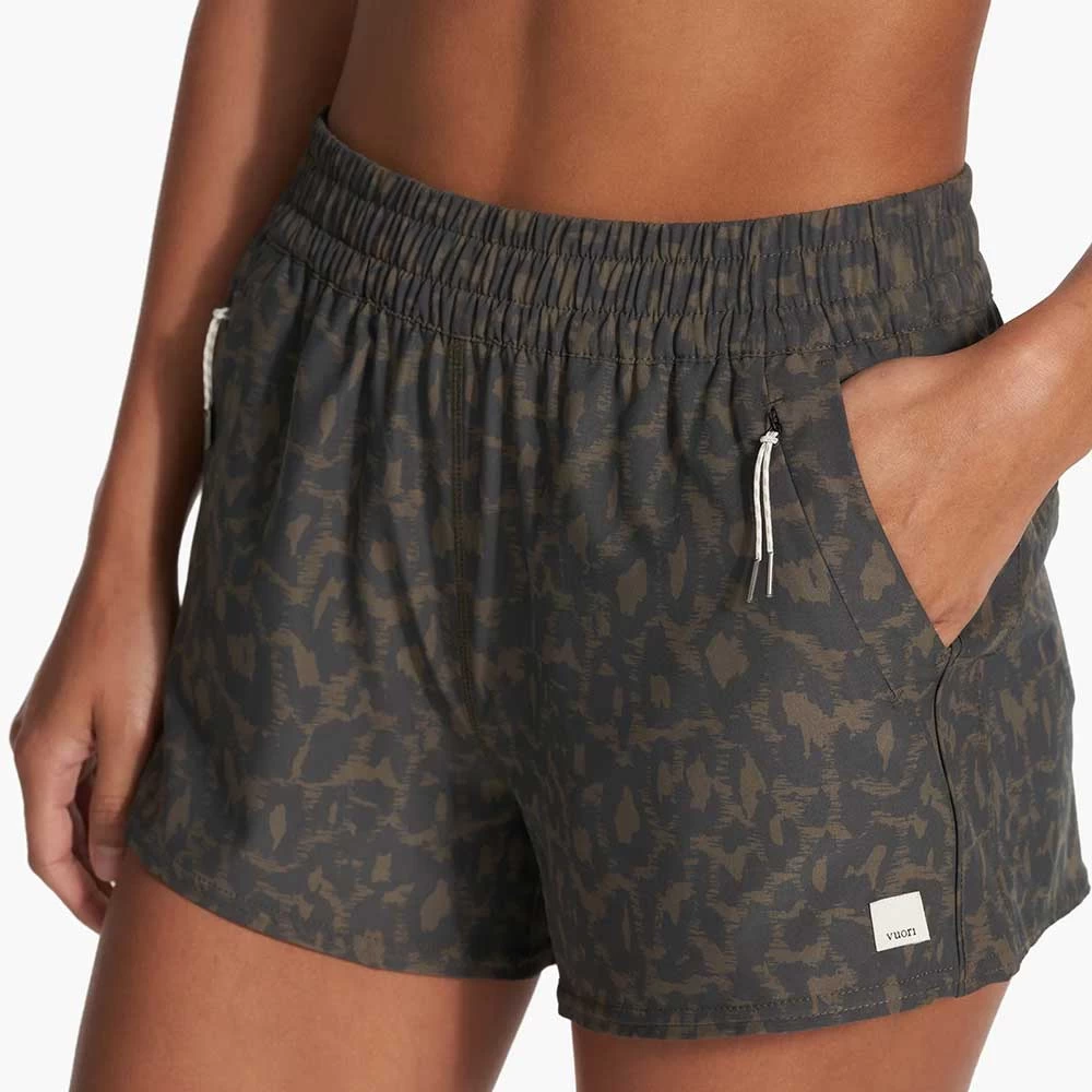 Vuori Women's Dash Short - Cocoa Spots 3 Vuori Women's Dash Short - Cocoa Spots - Image 3