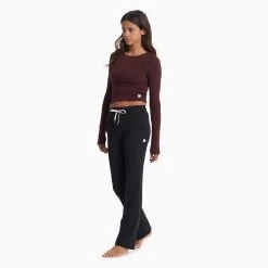 Vuori Women's Halo Wide Leg Flair Pant - Black -Sportswear Sales Store VW425BLK 03818 CO22 1200x crop center jpg