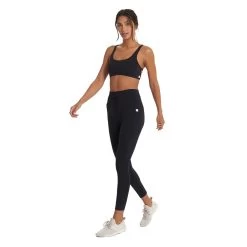 Vuori Women's Daily Pocket Legging - Black 8 Vuori Women's Daily Pocket Legging - Black -Sportswear Sales Store VW490BLK FA22 W ECOMM FULL 3229 4x5 de68e2f4 af82 4488 a0e6 50808d339b28