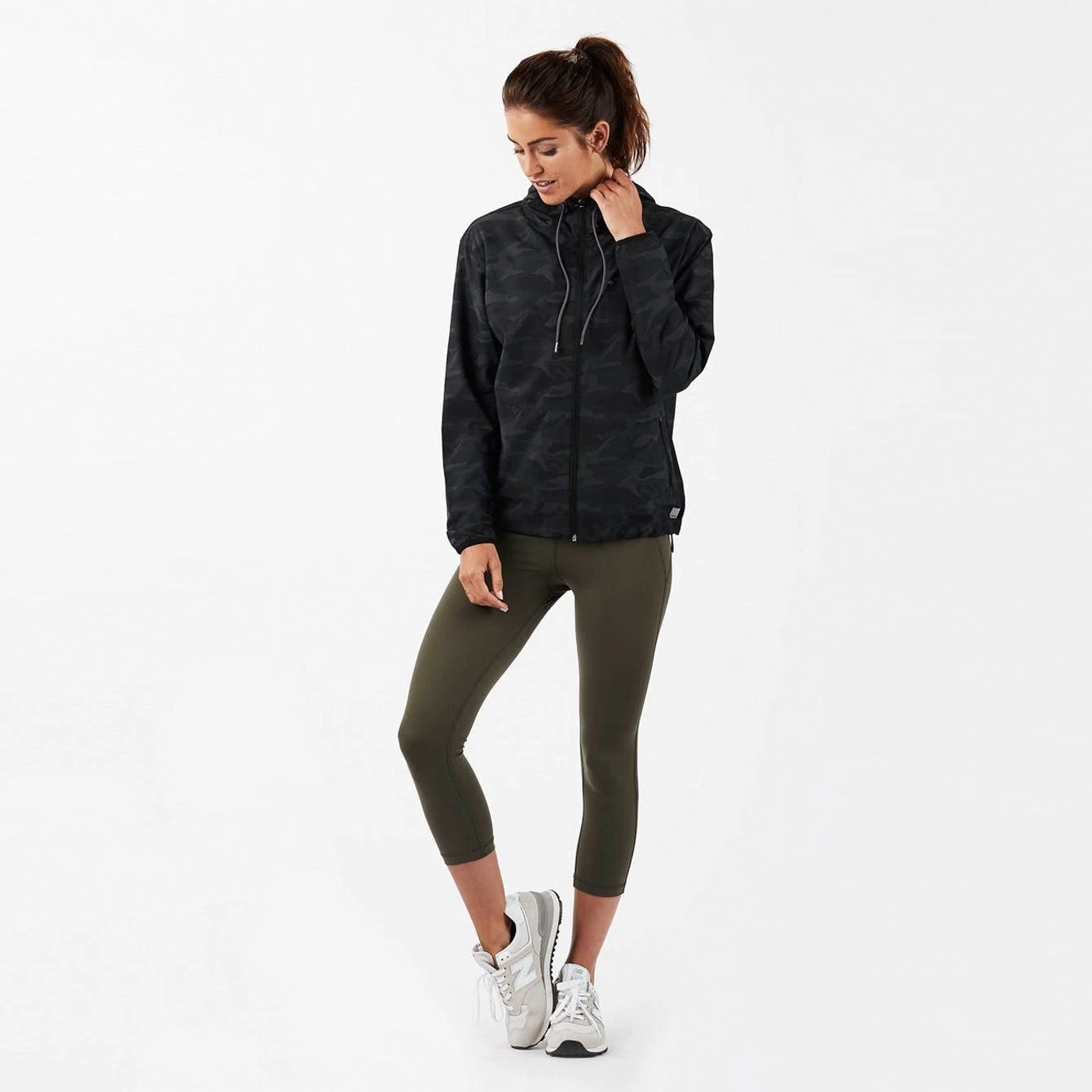 Vuori Women's Outdoor Trainer Shell Jacket - Black Camo 3 Vuori Women's Outdoor Trainer Shell Jacket - Black Camo - Image 3