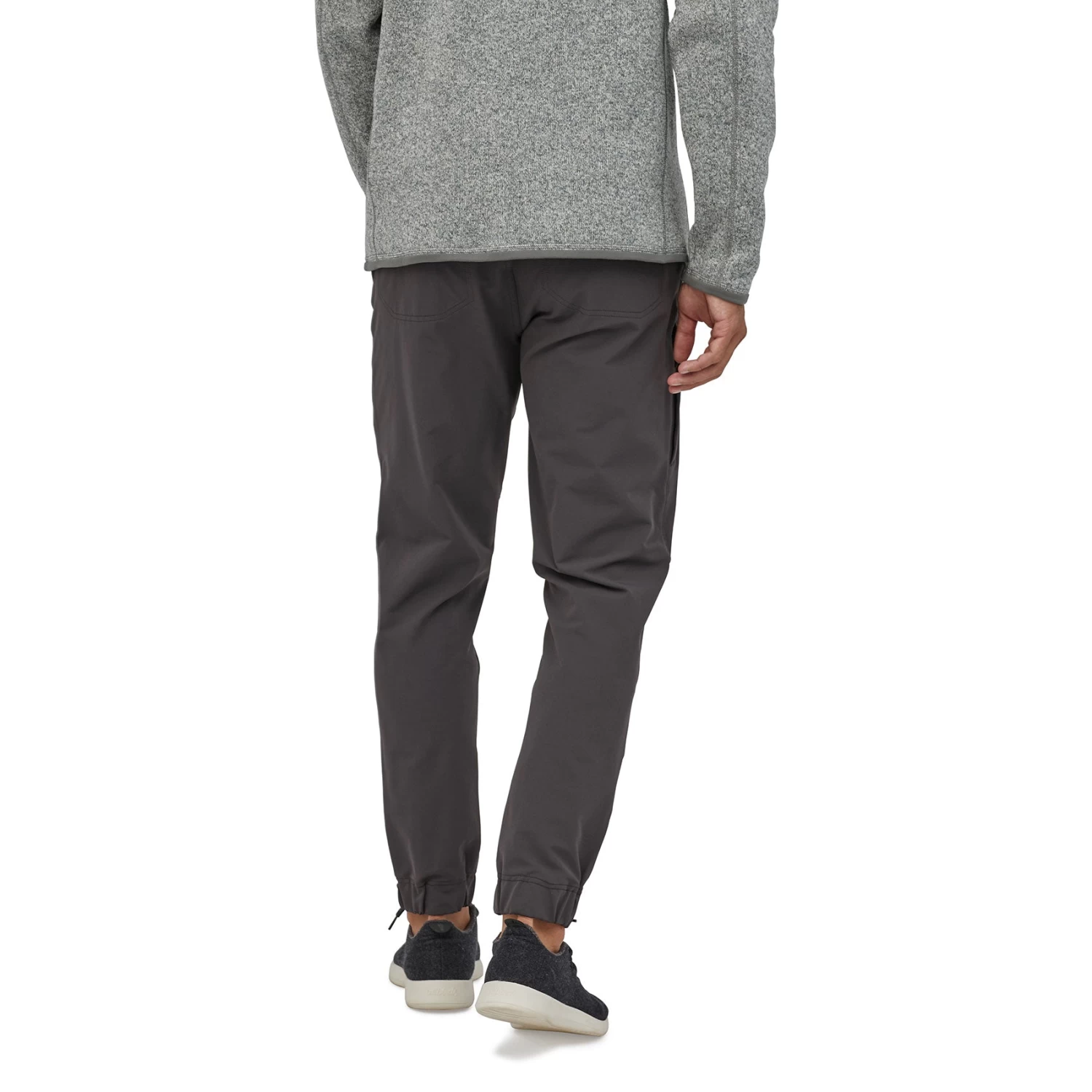 Patagonia Men's Skyline Traveler Pant - Ink Black 3 Patagonia Men's Skyline Traveler Pant - Ink Black - Image 3