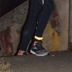 Love To Run Visible Express Kit - Hi-Viz Yellow -Sportswear Sales Store use3 31835 df1f351d afe5 4e5e 942a d6e08ae4fb60