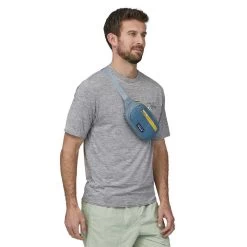 Patagonia Ultralight Black Hole Mini Hip Pack - Steam Blue -Sportswear Sales Store webimage 300FA08C 7F21 44AD B245BB09D75235B5