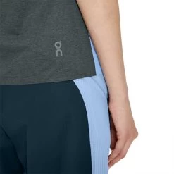 On Running Women's Performance T - Stratosphere/Black -Sportswear Sales Store webimage 7B99903C 9986 4575 B8CAAE989349A2EA